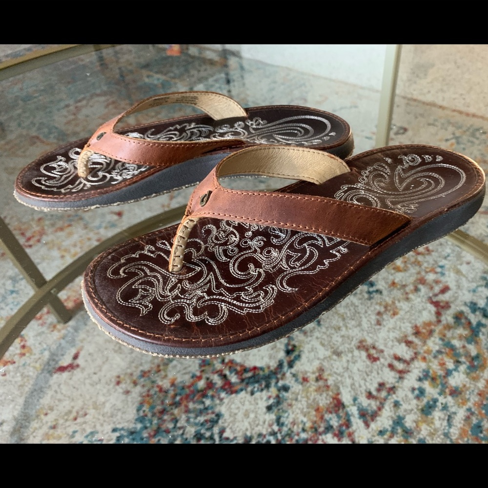 Olukai Paniola Sandals - all leather! Like NEW!  size 8